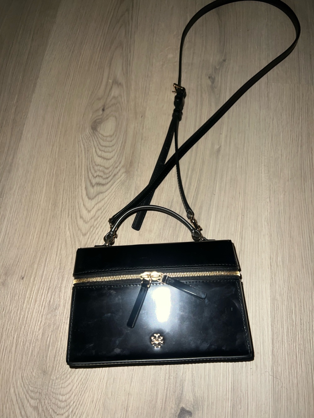 Tory Burch Emerson Smooth Vanity Black Top-Handle Box Bag - Picture 6 of 16